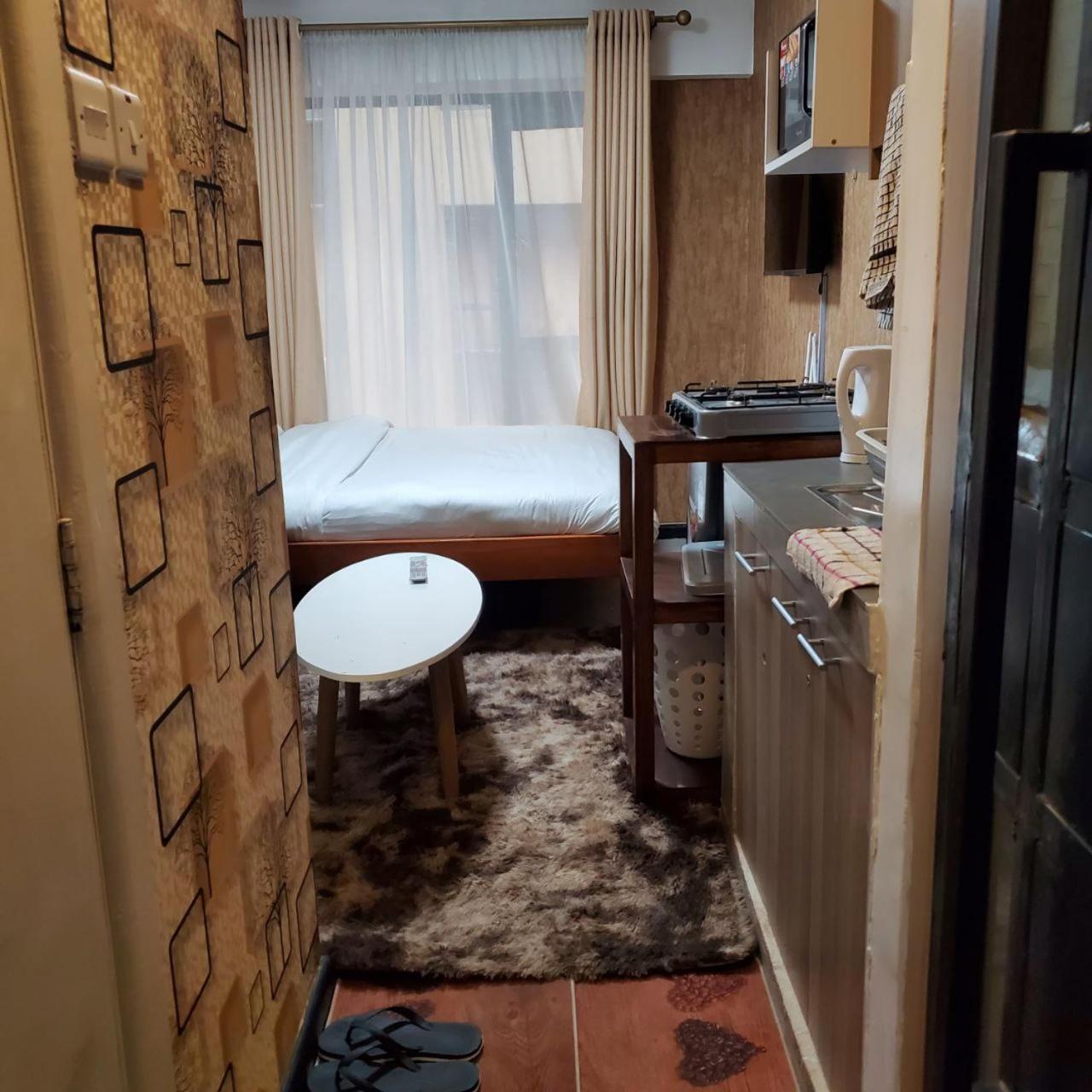Lovely & Cozy Compact Studio Near Airport With Rooftop View Apartamento Nairobi Exterior foto